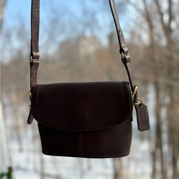 Vintage Coach Equestrian Small Flap Bag | Glovetanned Leather | 9801 | 1997 USA - Picture 14 of 16